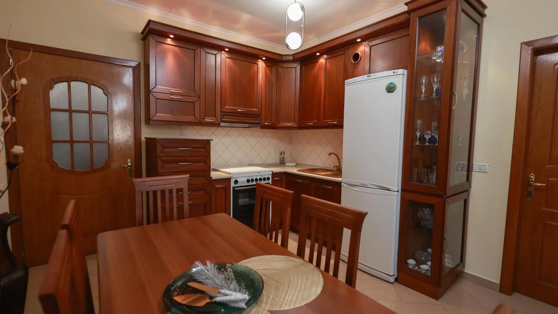 Golden Horizon Suite Korce 0*,  Albanie